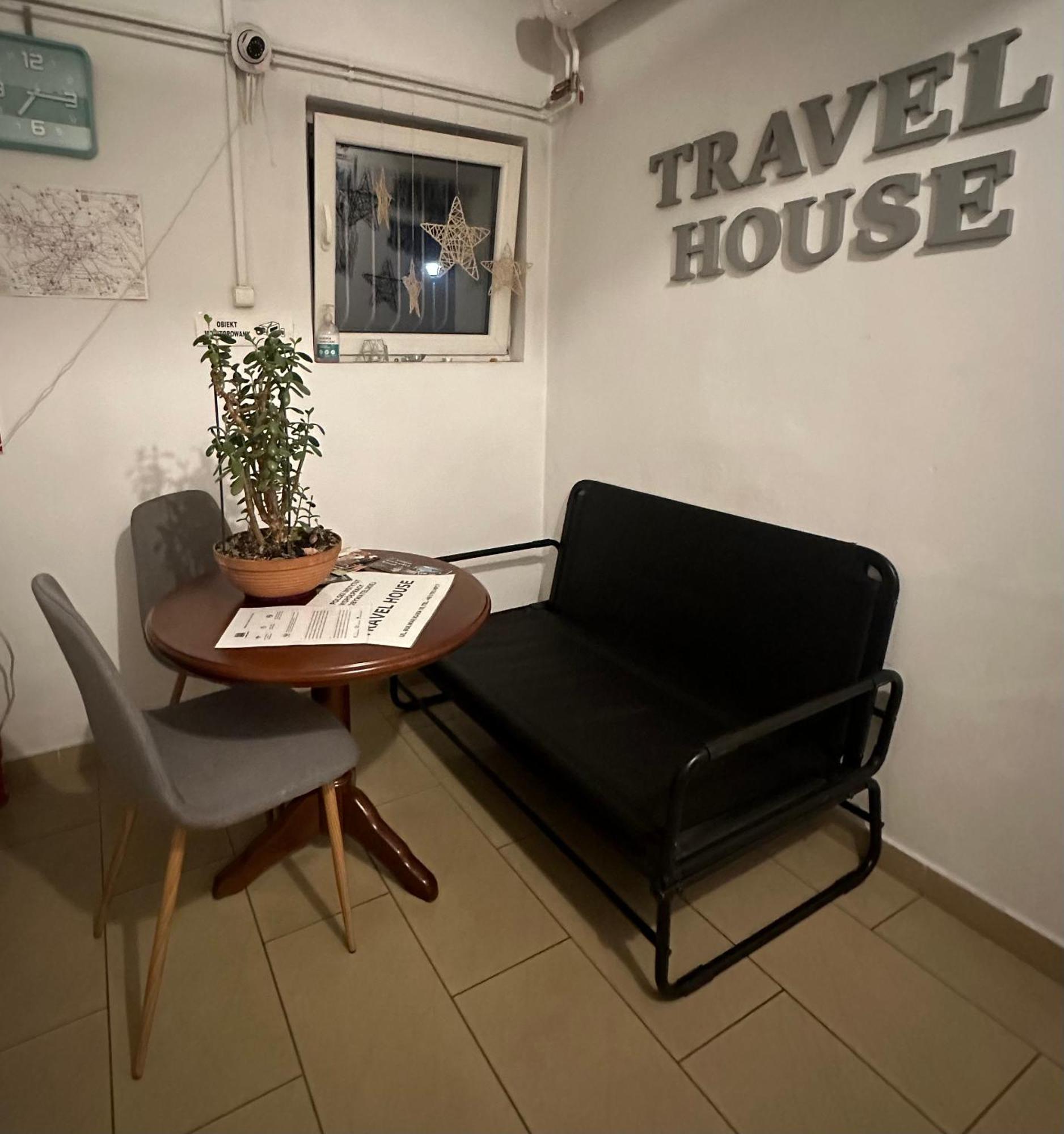 Travel House Wroclaw Otel Dış mekan fotoğraf