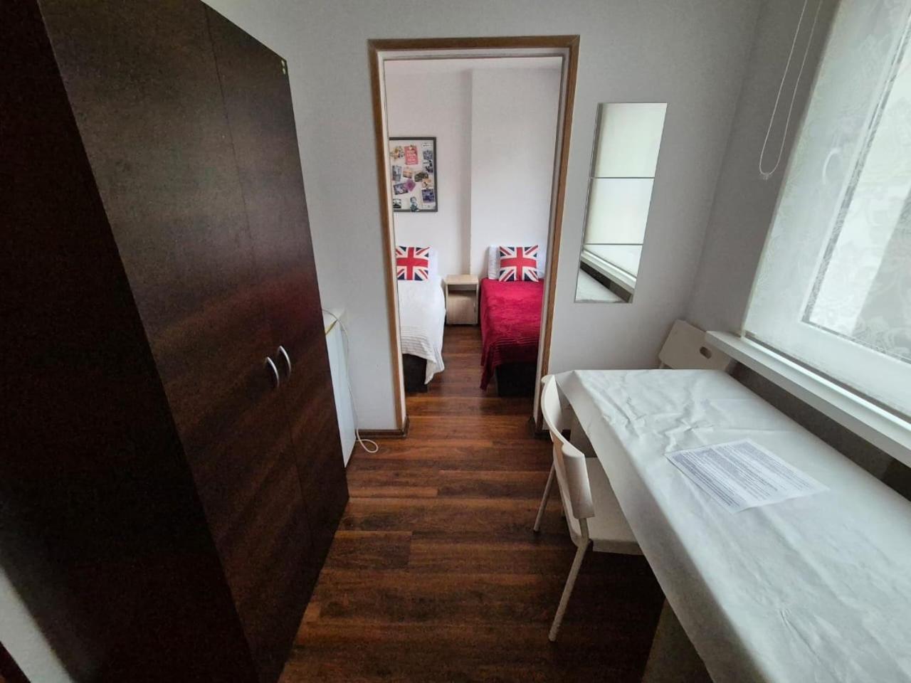 Travel House Wroclaw Otel Dış mekan fotoğraf